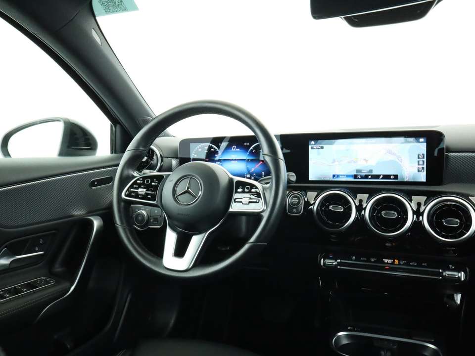 Mercedes-Benz A 180 - Imagem 10