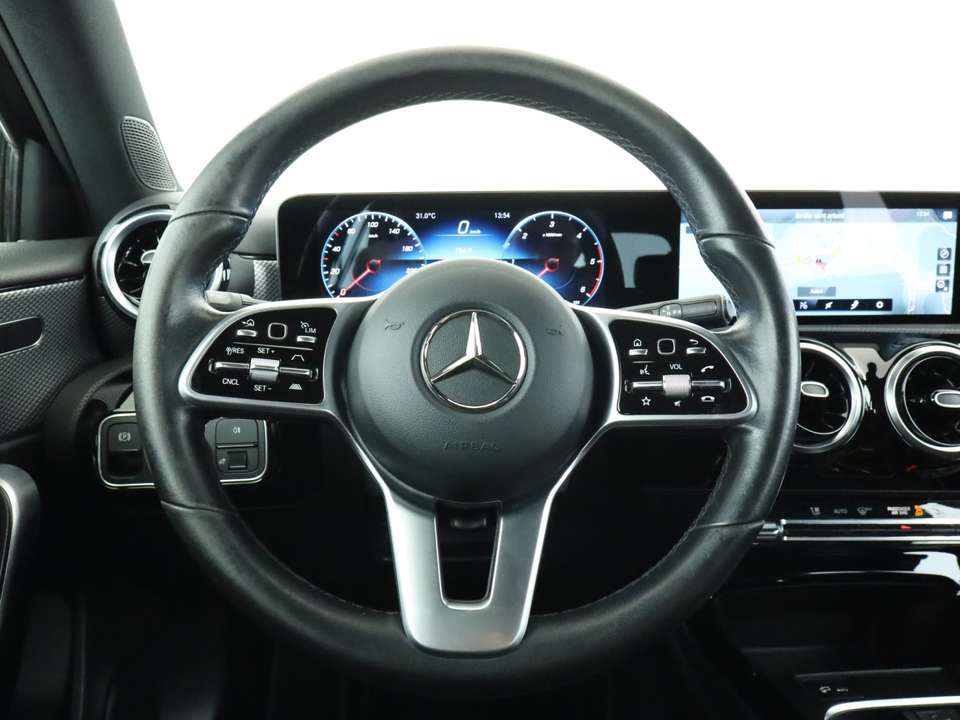 Mercedes-Benz A 180 - Imagem 11