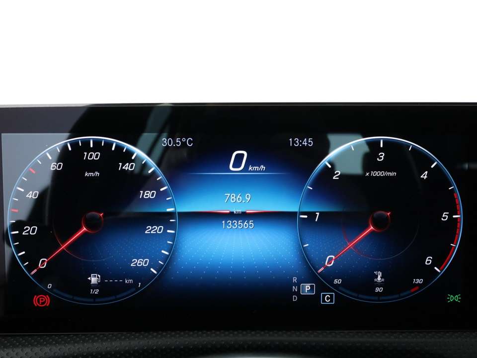 Mercedes-Benz A 180 - Imagem 12