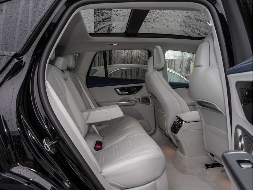 Mercedes-Benz EQE SUV - Imagem 10