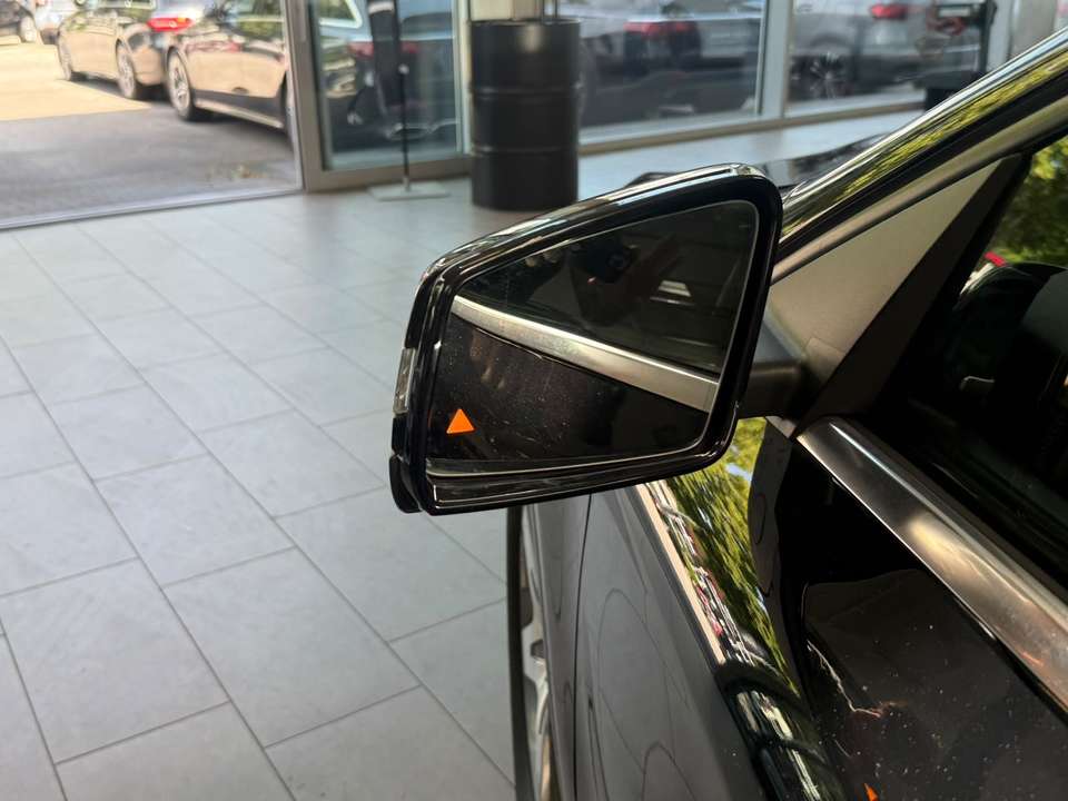Mercedes-Benz GLA 220 - Imagem 8
