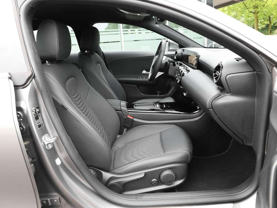 Mercedes-Benz CLA 200 - Imagem 6