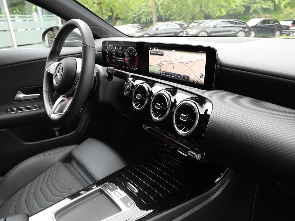 Mercedes-Benz CLA 200 - Imagem 7