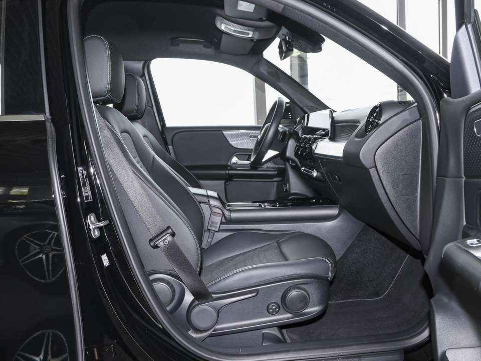 Mercedes-Benz GLB 200 - Imagem 6