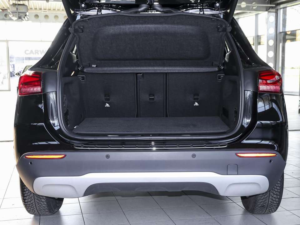 Mercedes-Benz GLA 200 - Imagem 13