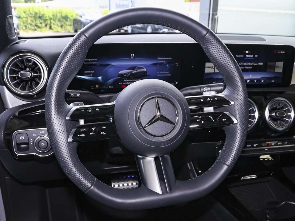 Mercedes-Benz A 200 - Imagem 13