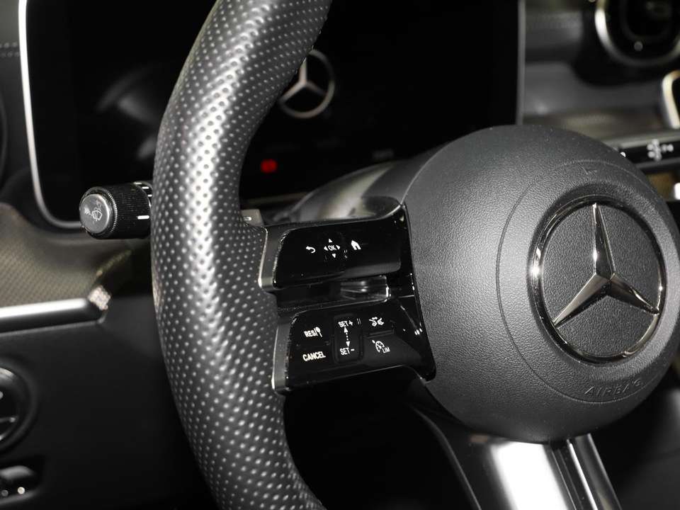 Mercedes-Benz C 180 - Imagem 15