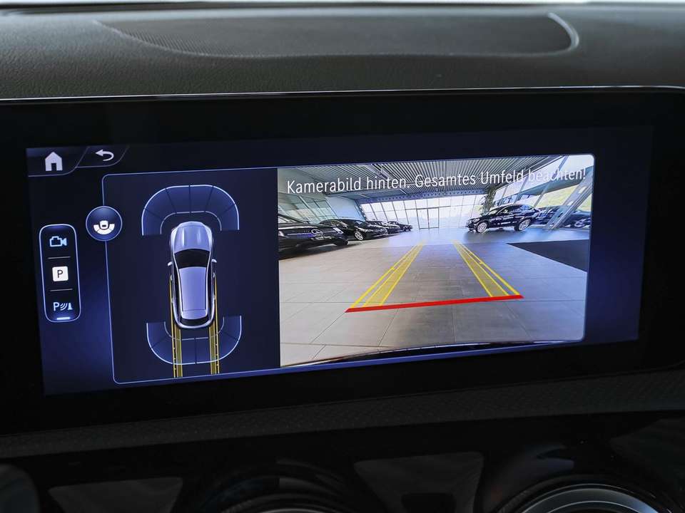 Mercedes-Benz CLA 180 - Imagem 15