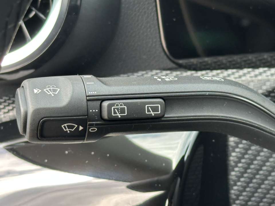 Mercedes-Benz CLA 200 - Imagem 11