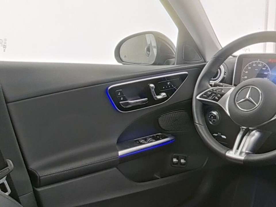 Mercedes-Benz C 300 - Imagem 8