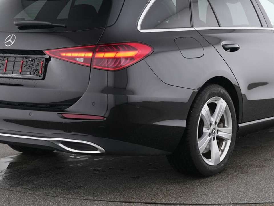 Mercedes-Benz C 300 - Imagem 9