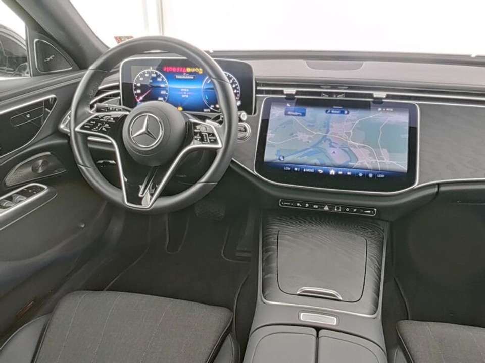 Mercedes-Benz E 300 - Imagem 5