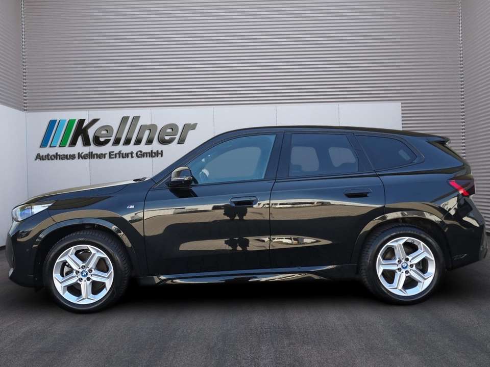 BMW iX1 - Imagem 4