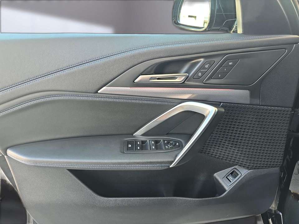 BMW iX1 - Imagem 14