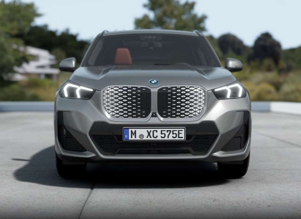BMW iX1 - Imagem 8