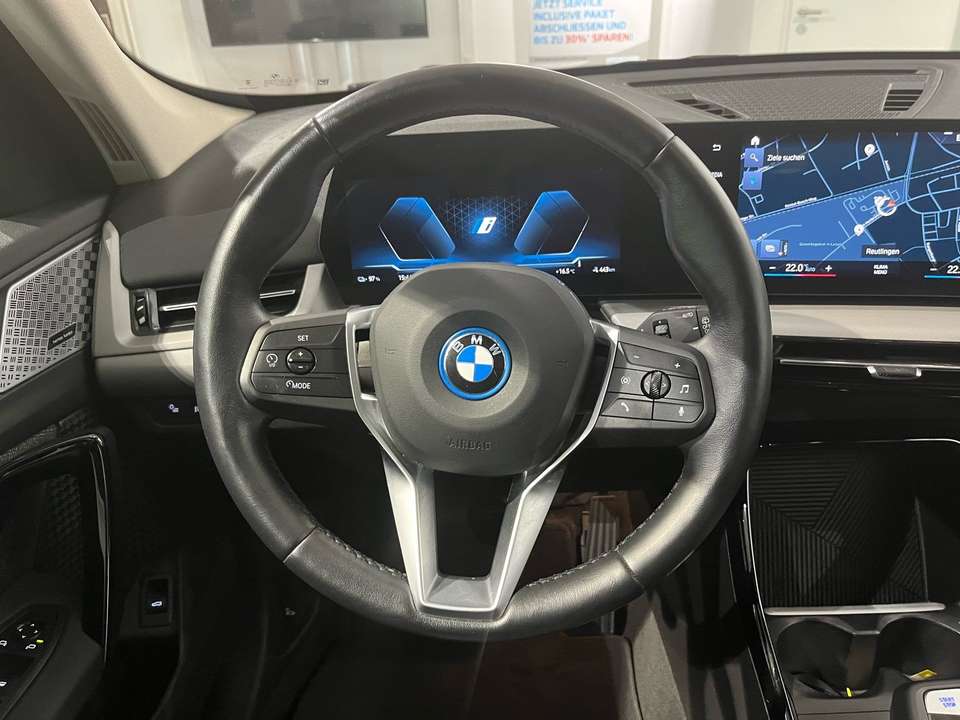 BMW iX1 - Imagem 9