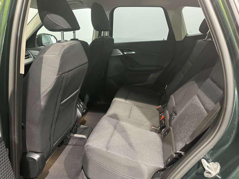 BMW iX1 - Imagem 12