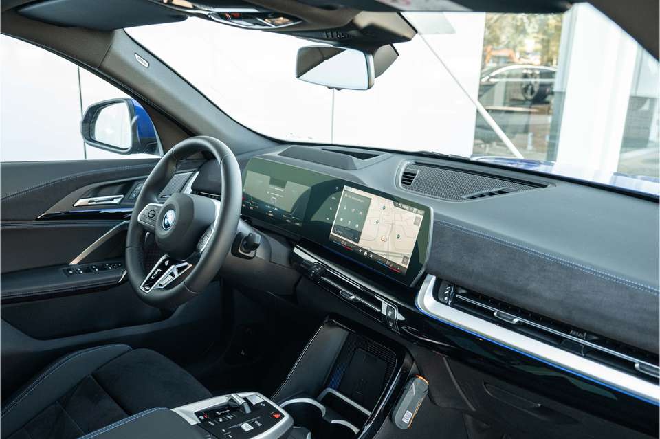 BMW iX2 - Imagem 9