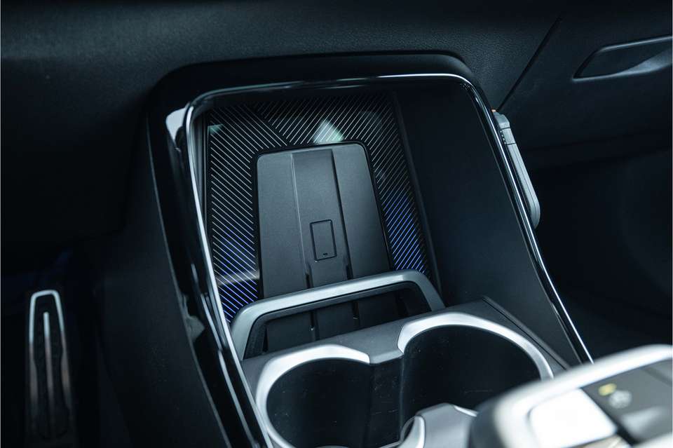 BMW iX2 - Imagem 14
