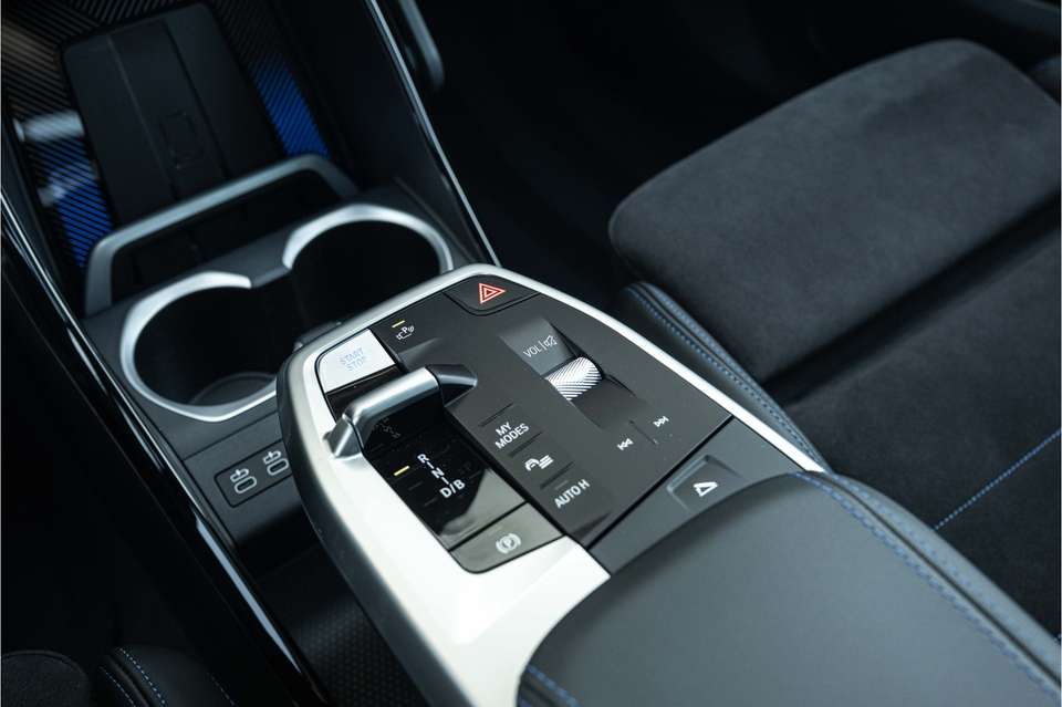 BMW iX2 - Imagem 15