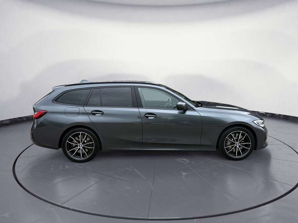 BMW 330 - Imagem 6