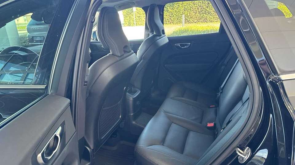 Volvo XC60 - Imagem 7