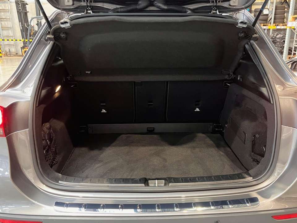 Mercedes-Benz GLA 180 - Imagem 6