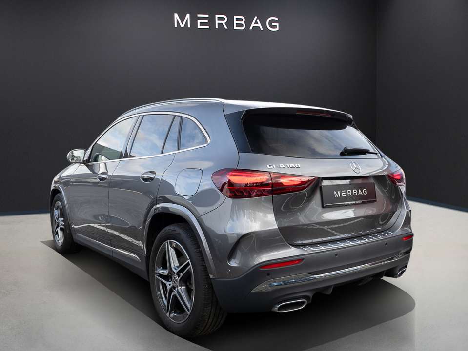 Mercedes-Benz GLA 180 - Imagem 2