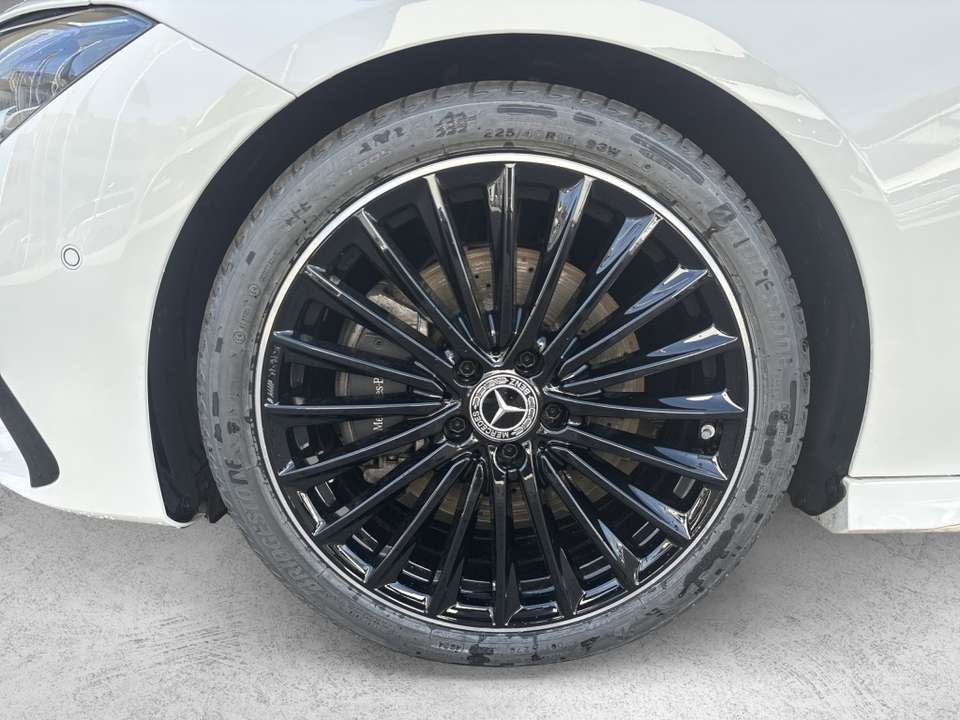 Mercedes-Benz CLA 220 - Imagem 3