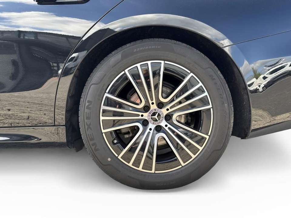Mercedes-Benz E 200 - Imagem 4