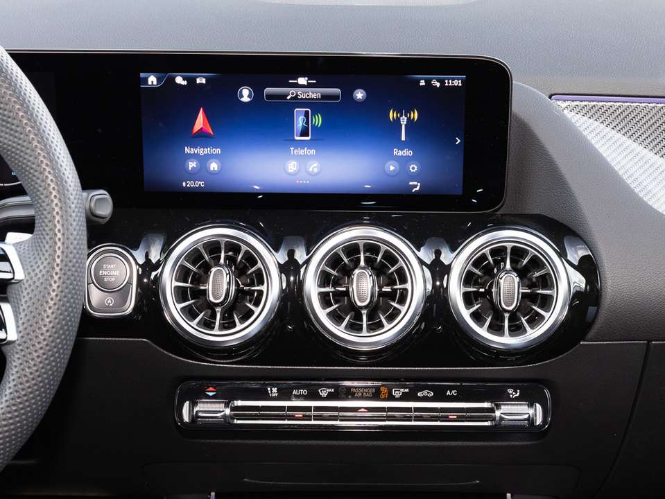 Mercedes-Benz GLA 180 - Imagem 7