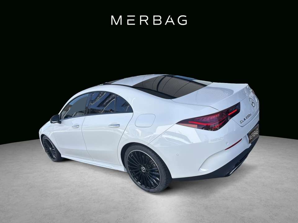 Mercedes-Benz CLA 220 - Imagem 5
