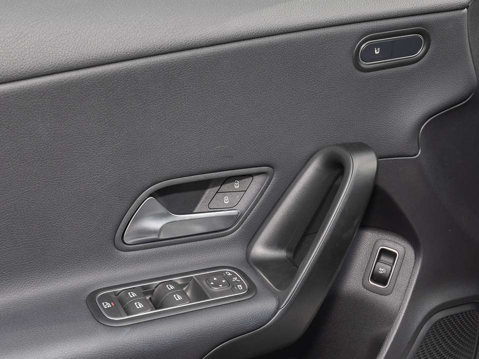 Mercedes-Benz A 200 - Imagem 5