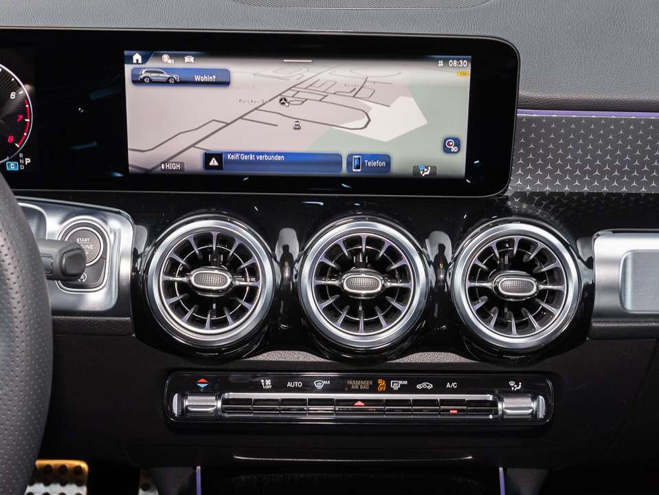 Mercedes-Benz GLB 180 - Imagem 7