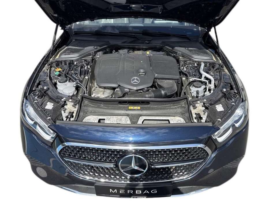 Mercedes-Benz E 300 - Imagem 11