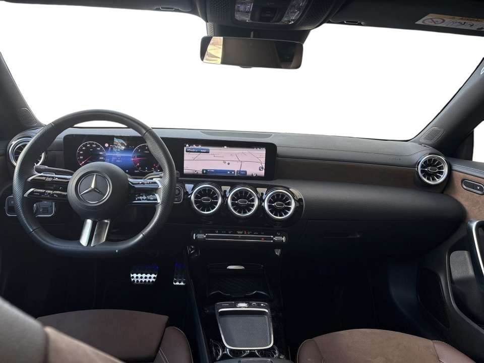 Mercedes-Benz CLA 220 - Imagem 8