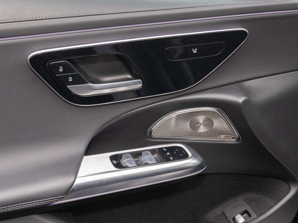 Mercedes-Benz E 300 - Imagem 5