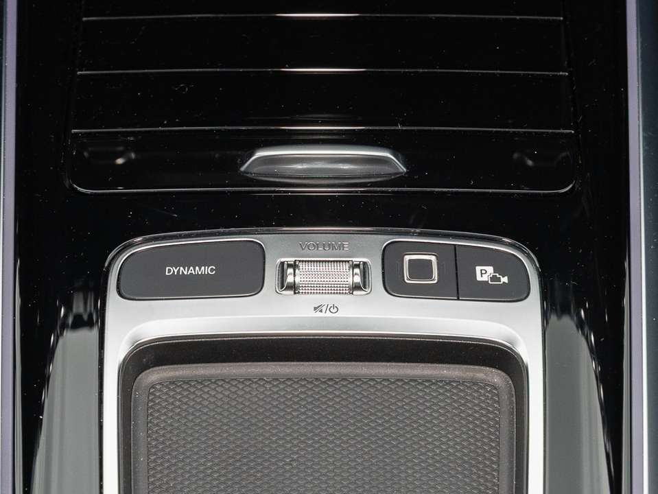 Mercedes-Benz GLB 180 - Imagem 9