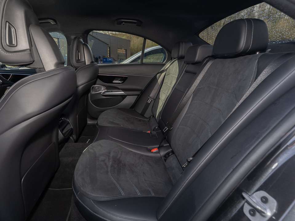 Mercedes-Benz E 300 - Imagem 11