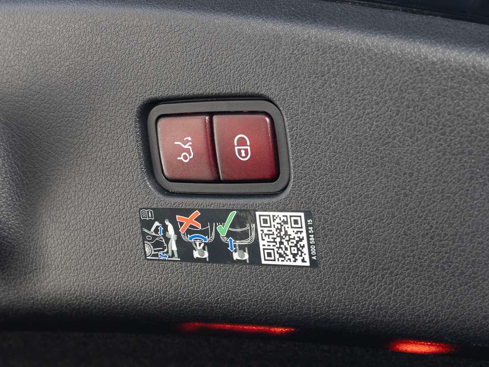 Mercedes-Benz CLE 53 AMG - Imagem 12