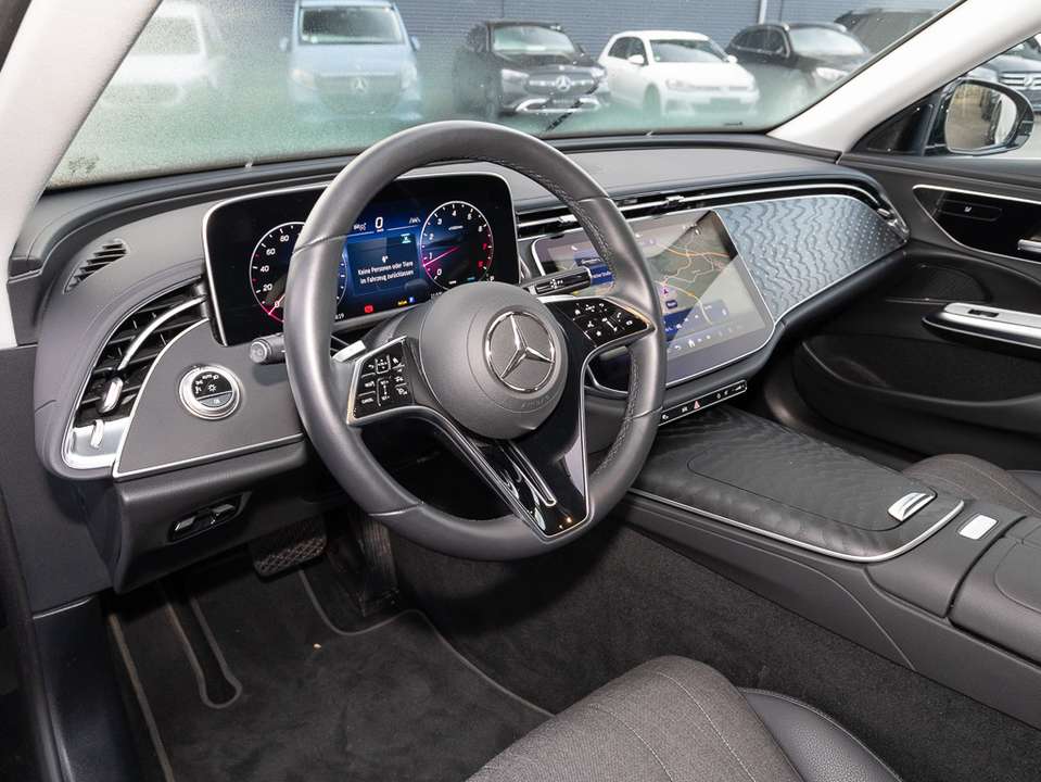 Mercedes-Benz E 200 - Imagem 4