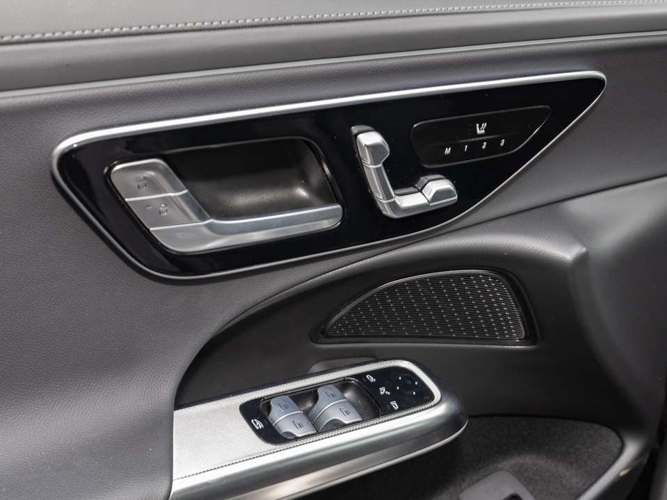 Mercedes-Benz E 200 - Imagem 5