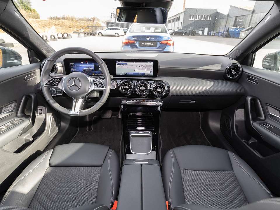 Mercedes-Benz A 180 - Imagem 10