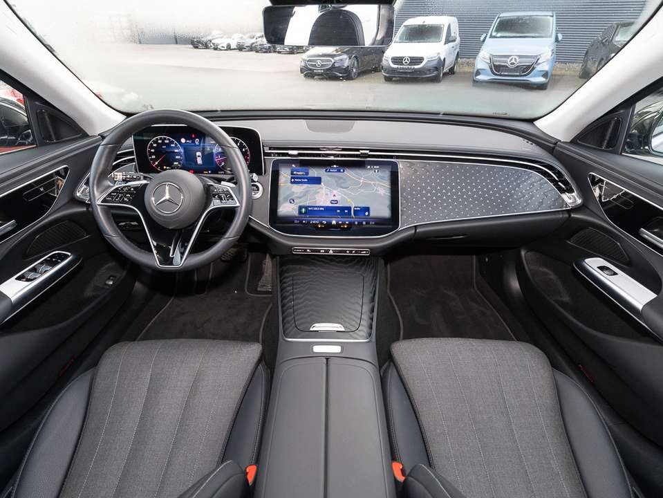 Mercedes-Benz E 200 - Imagem 9