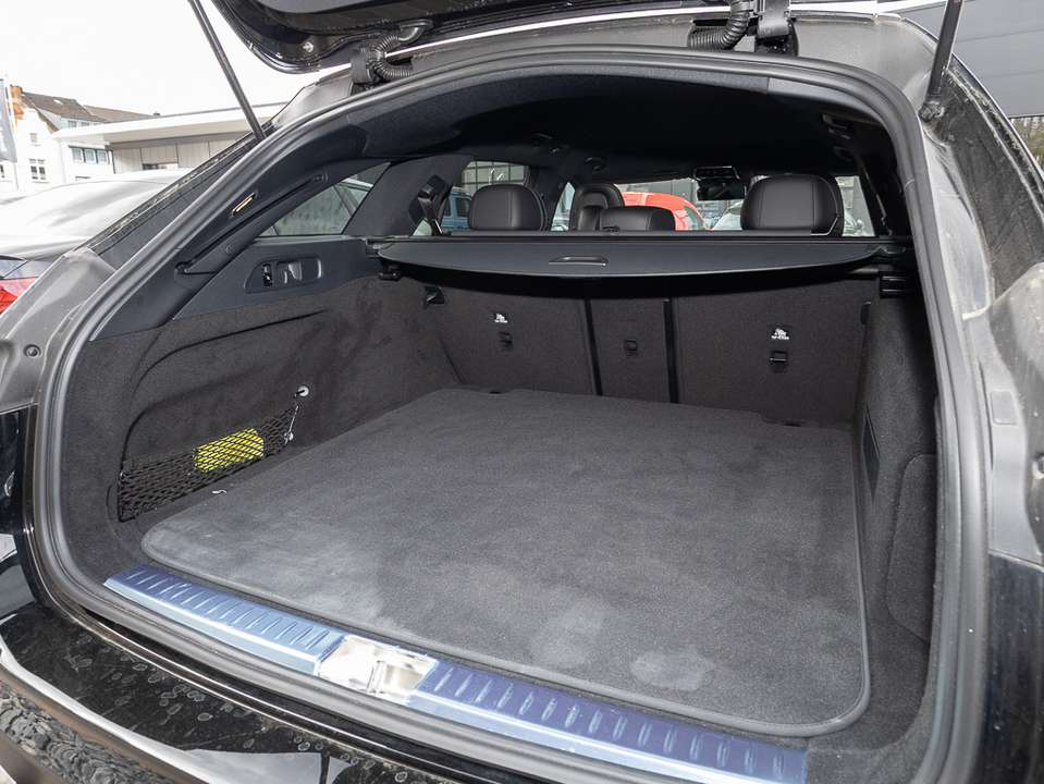 Mercedes-Benz E 200 - Imagem 13