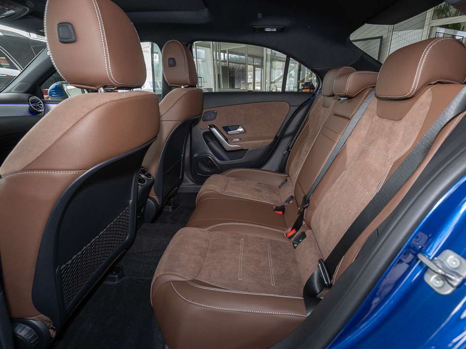 Mercedes-Benz A 180 - Imagem 12
