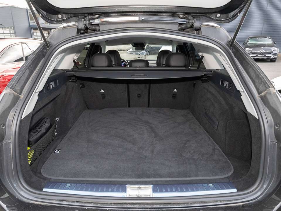 Mercedes-Benz E 200 - Imagem 14