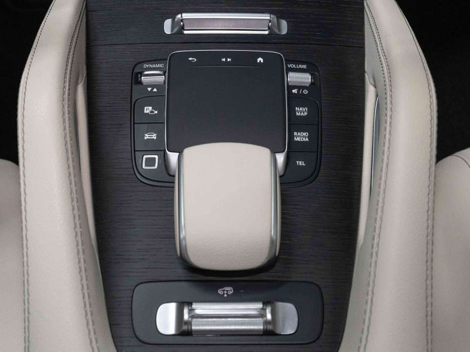 Mercedes-Benz GLE 300 - Imagem 9