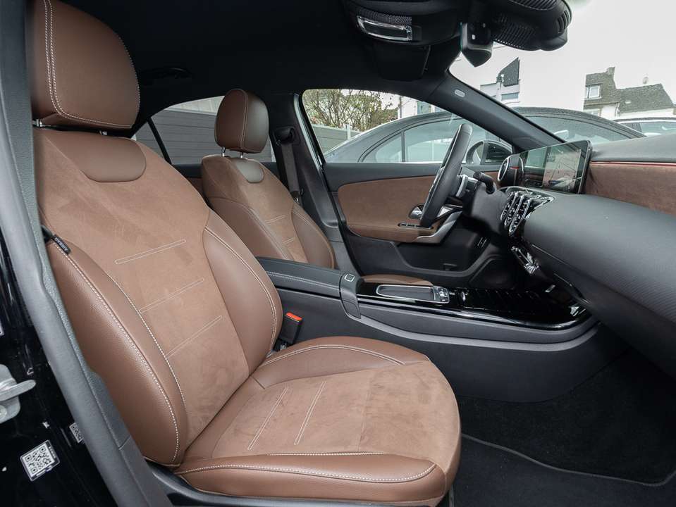 Mercedes-Benz A 180 - Imagem 11