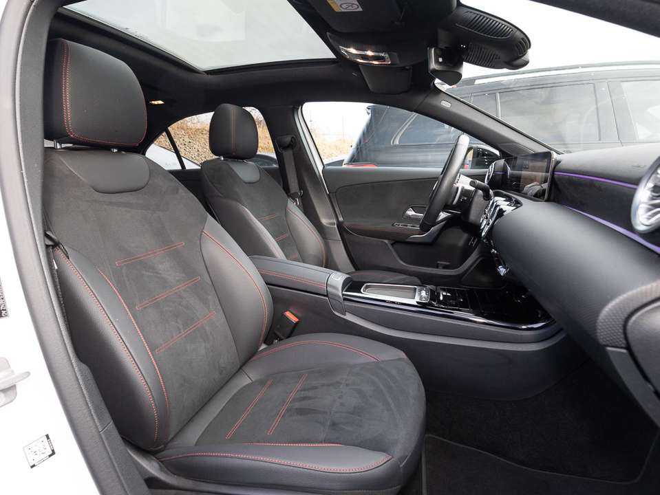 Mercedes-Benz A 220 - Imagem 11
